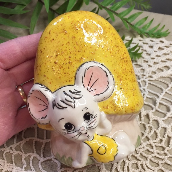 Vintage Mouse And Mushroom Napkin Holder Hand Painted 1983 - Picture 4 of 12